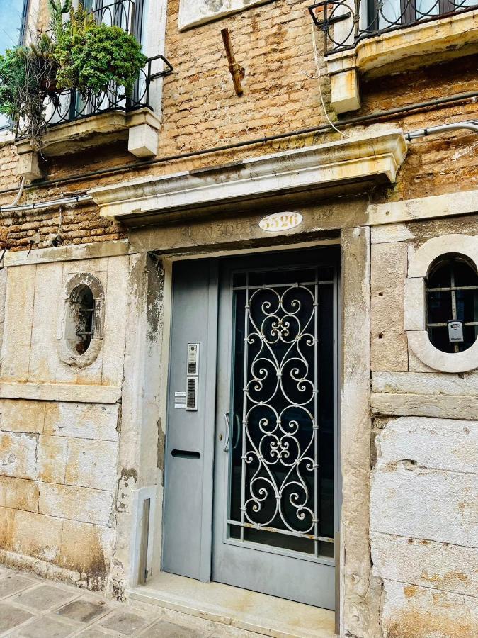 Ca' Tintoretto Venecia Exterior foto